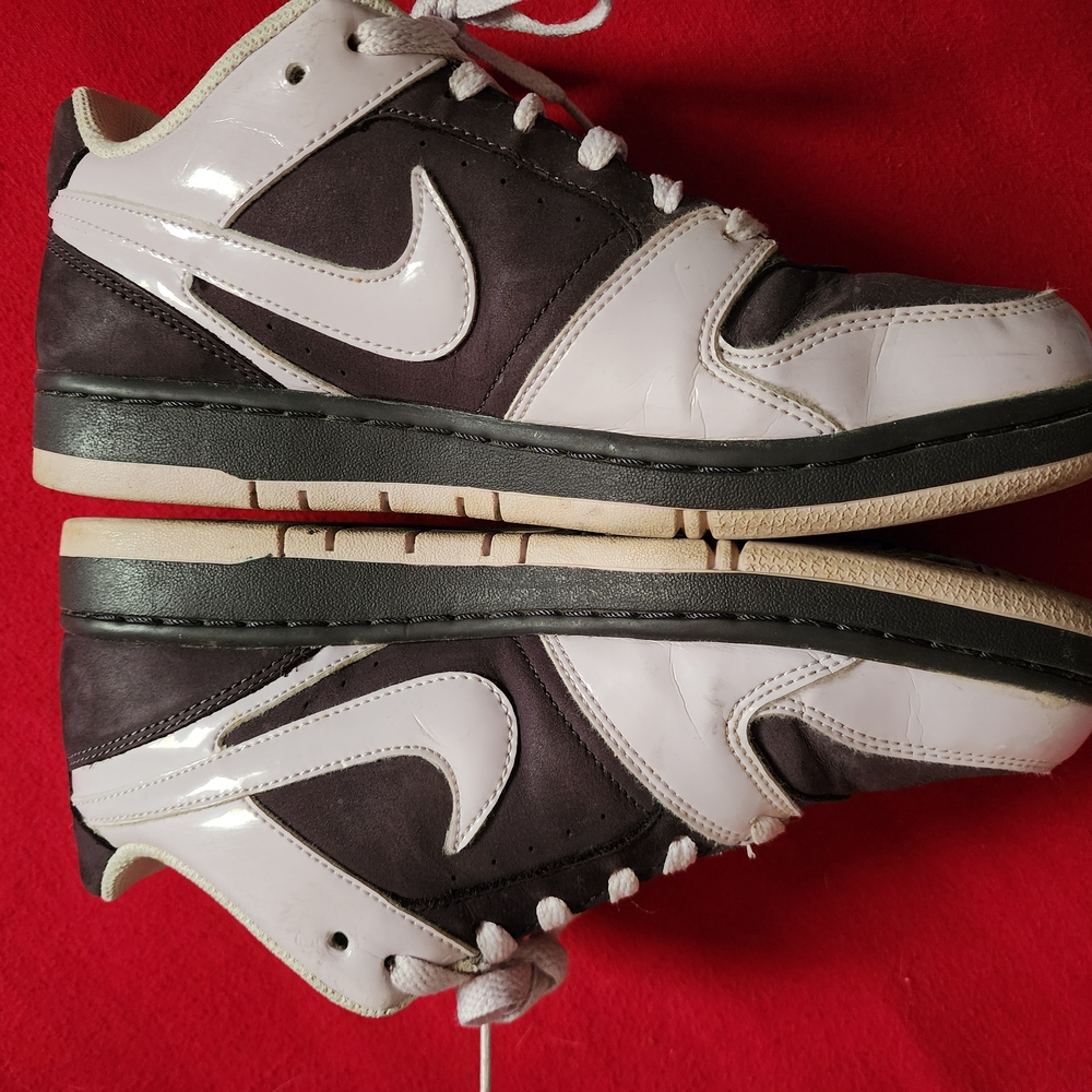 Nike Womens Purple And Lavender Sneakers